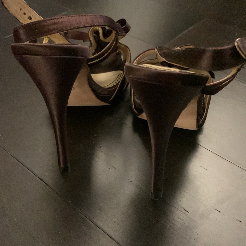 Brown satin heels size 9 - Picture 5 of 5